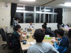農経忘年会(その2) 内藤教授は語る
