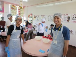 五大学合同ゼミ③ せっかくなので島豆腐もつくってみた